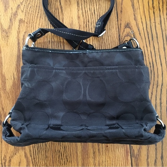 COACH canvas Kyra black signature bag Authentic   - Picture 4 of 9